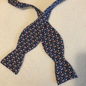 Vineyard Vines Bow Tie